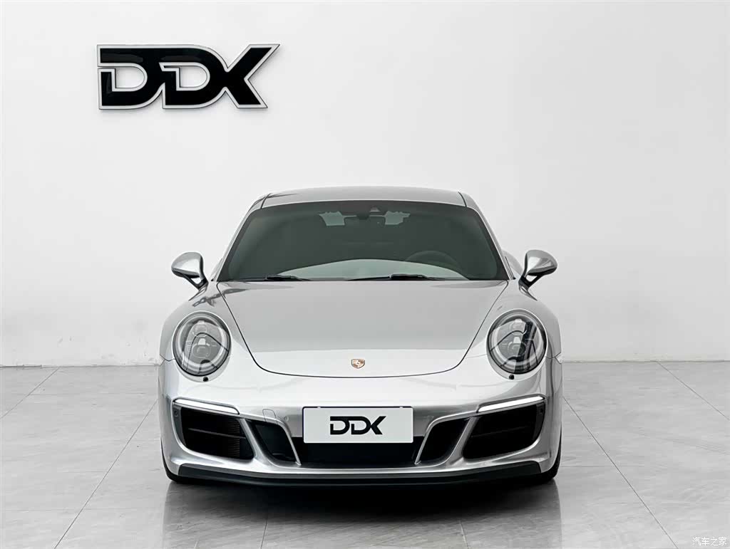 Porsche 911, 2017 2