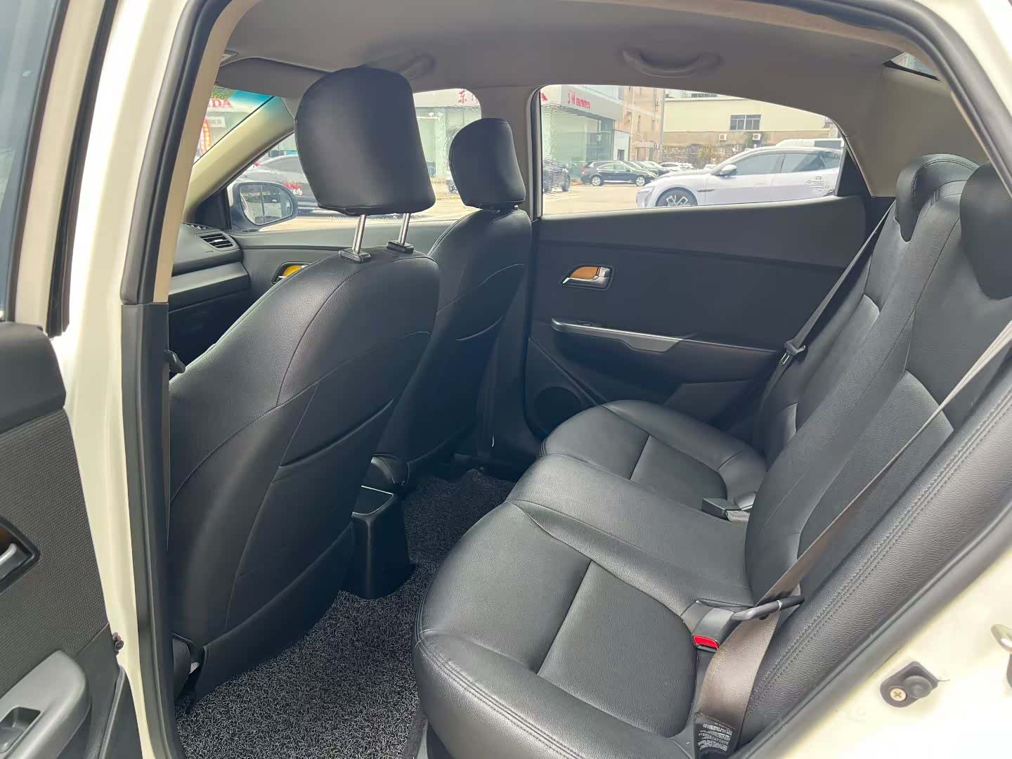 Kia K2, 2015 все фото
