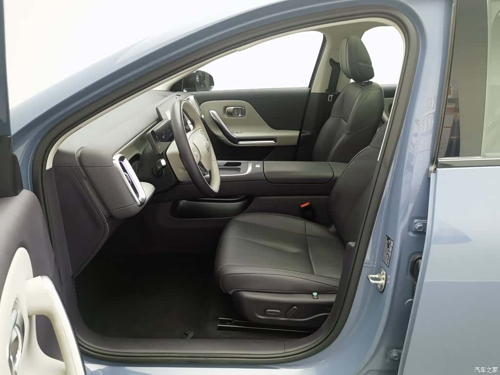 Leapmotor B01, 2025 10