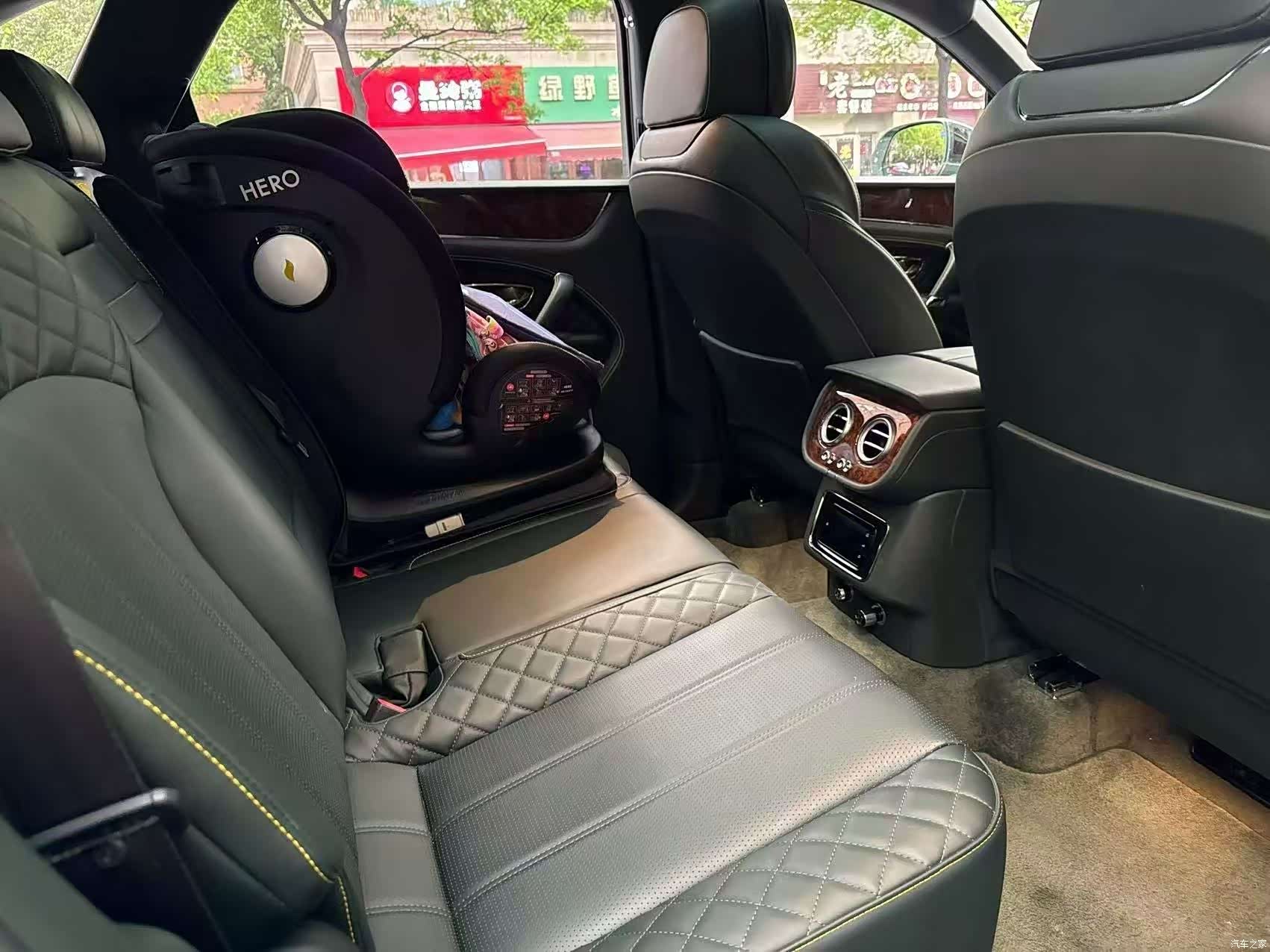 Bentley Bentayga, 2018 все фото