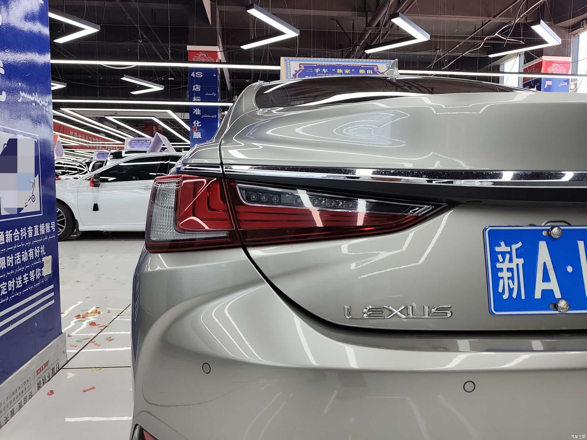 Lexus ES, 2019 18