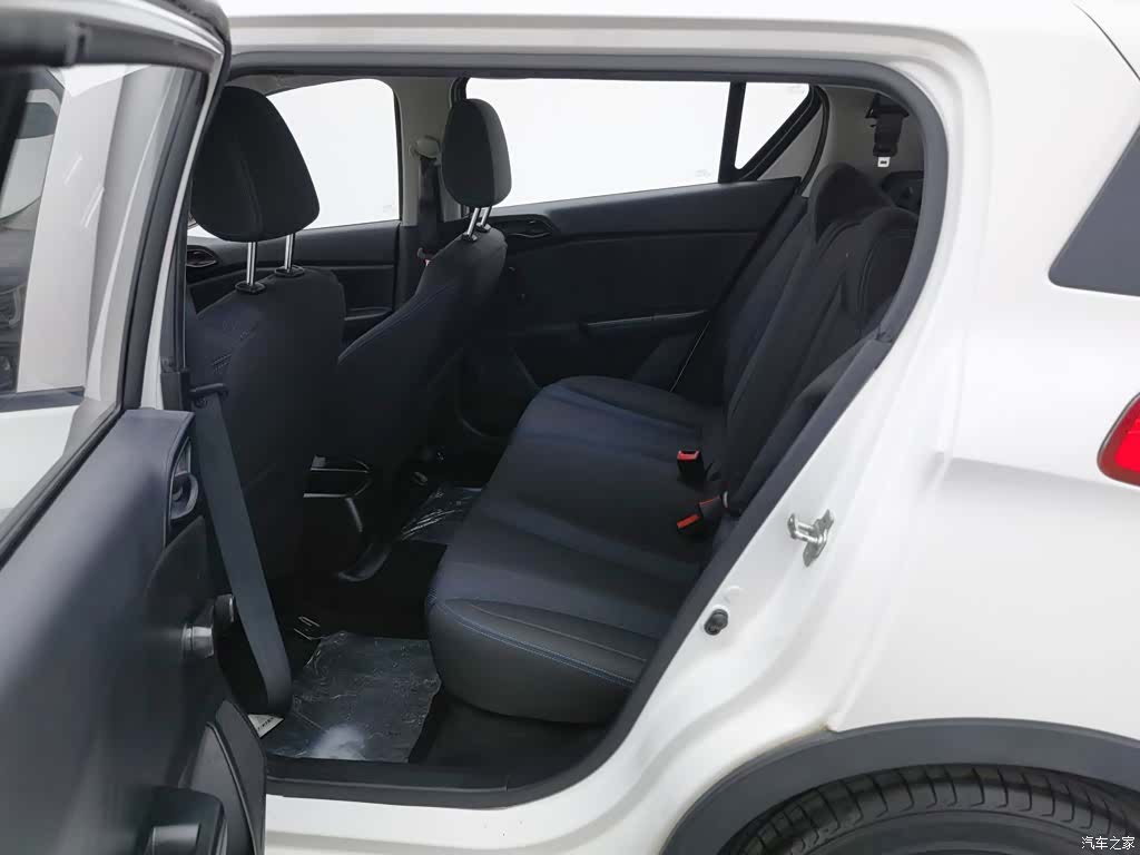 Wuling 310, 2021 15