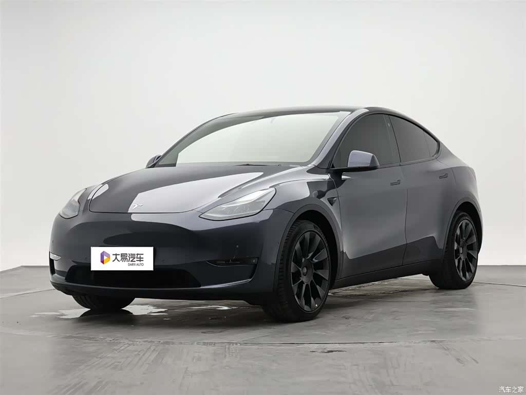 Tesla Model Y, 2021 1