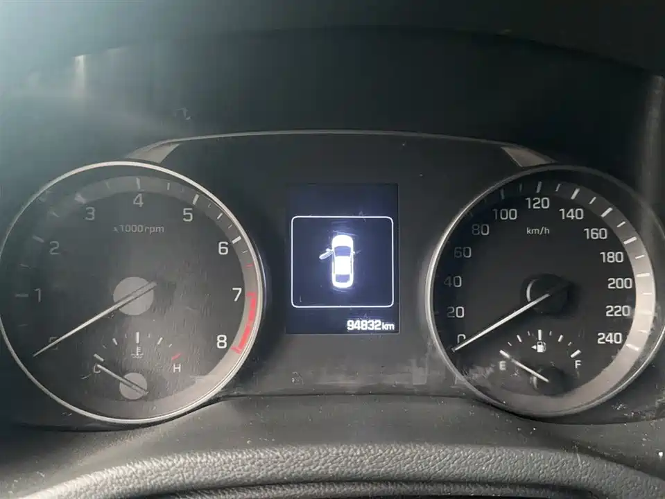 Hyundai Lead