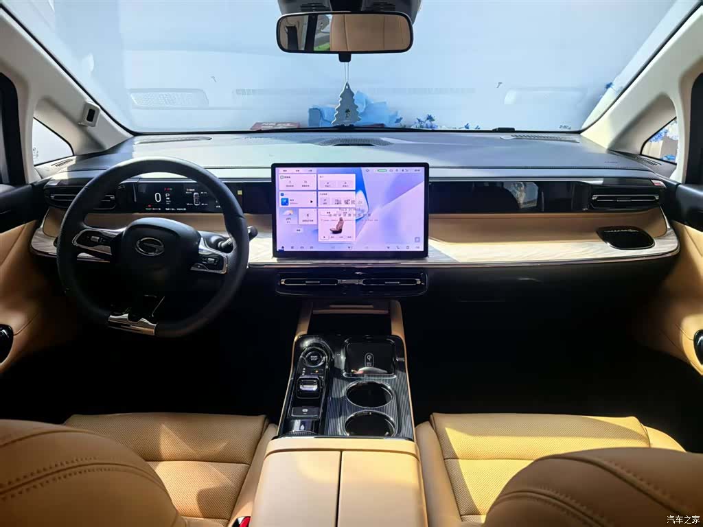 Trumpchi E8, 2024 12