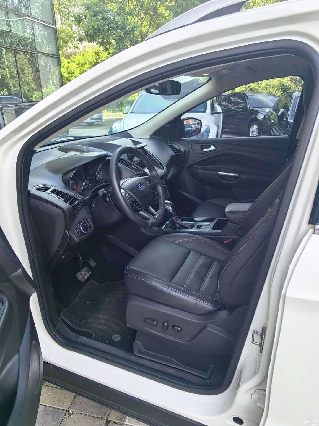 Ford Kuga, 2018 9