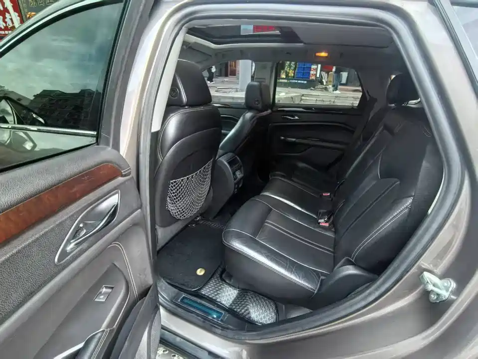 Cadillac SRX
