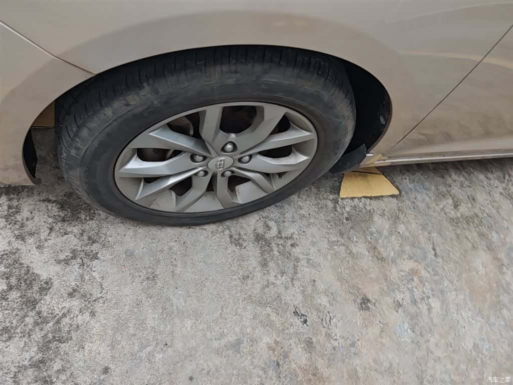 Geely Emgrand, 2016 23