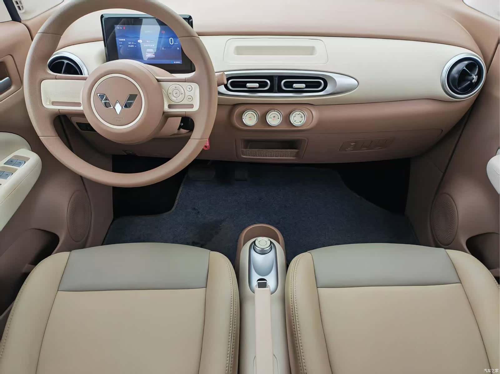 Wuling MINIEV, 2025 10