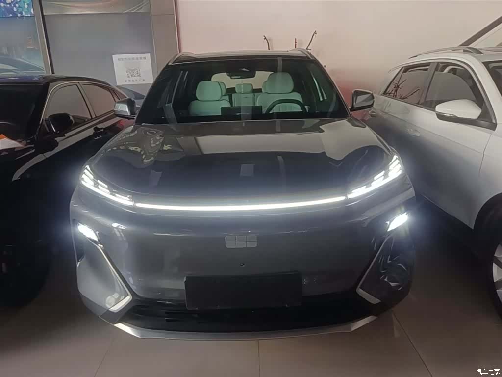 Geely 7, 2025 3