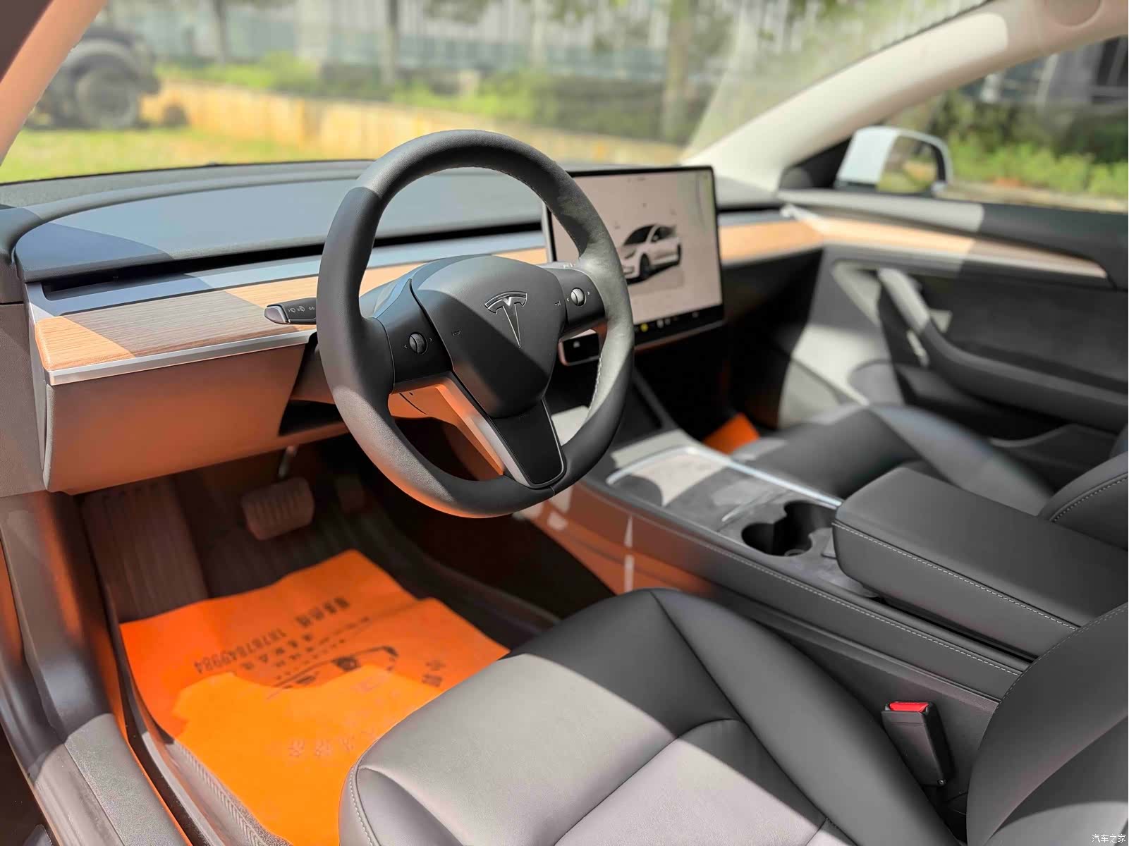 Tesla Model 3, 2023 4