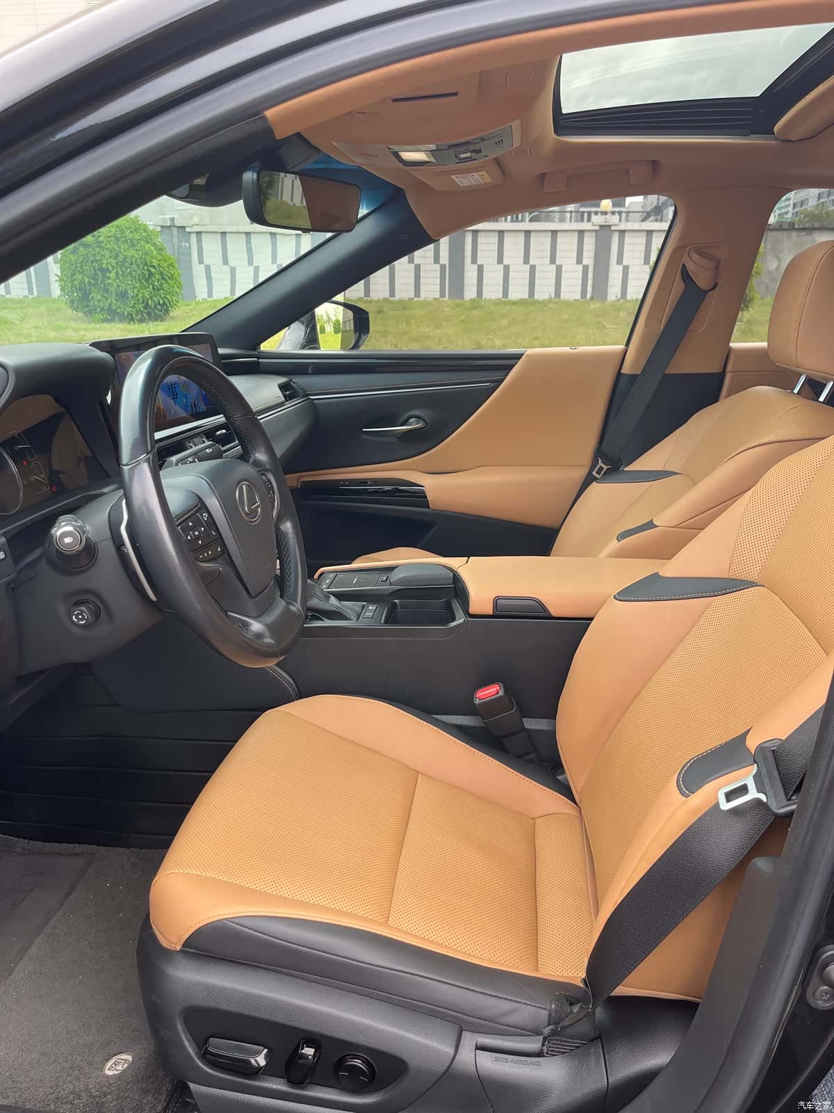 Lexus ES, 2022 4
