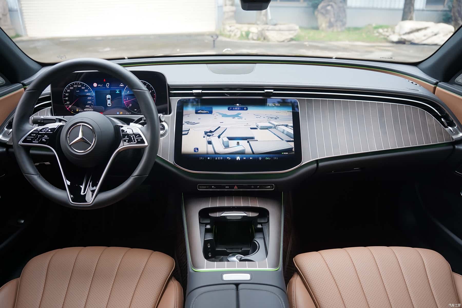 Mercedes-Benz E-Class, 2024 17