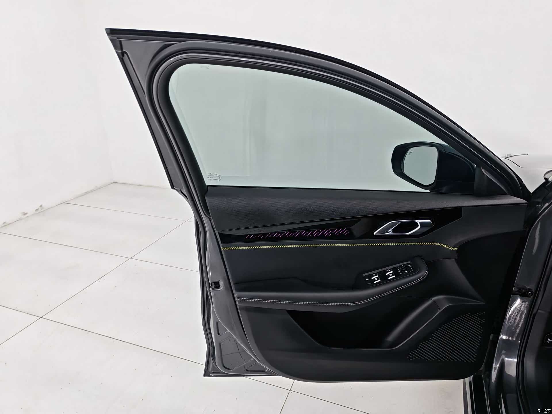 Lynk & Co 02, 2022 14