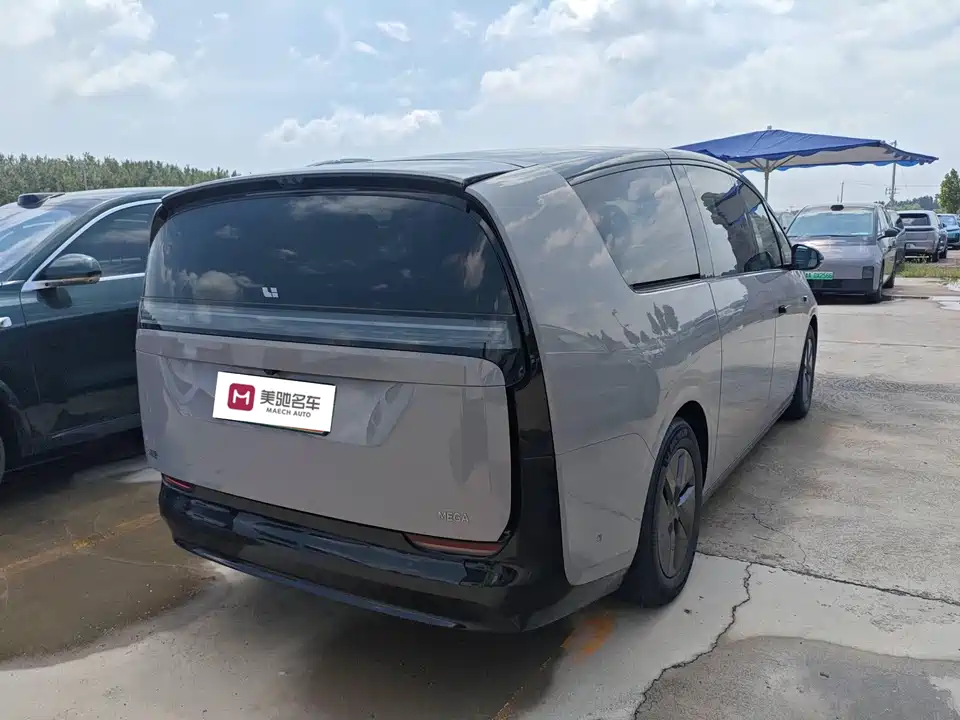 Li Auto Ideal MEGA Li Auto Ideal MEGA