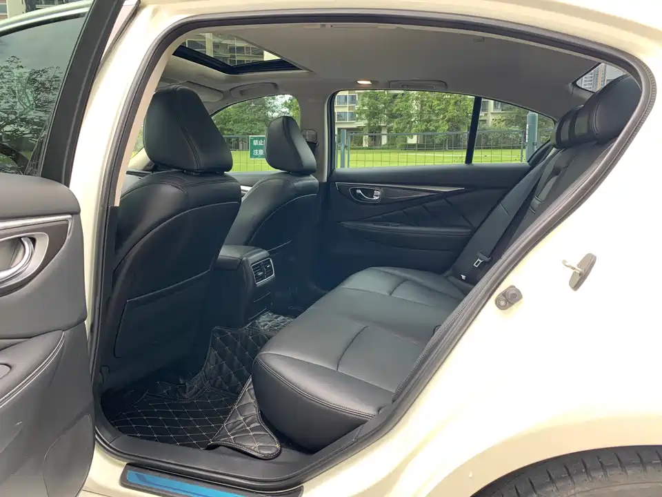 Infiniti Q50L Infiniti Q50L