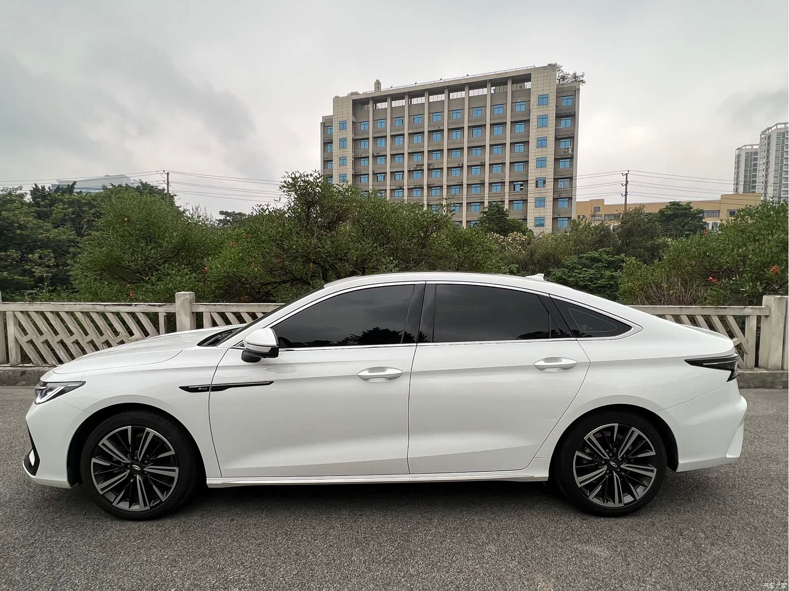 Chery Arrizo 8, 2023 все фото