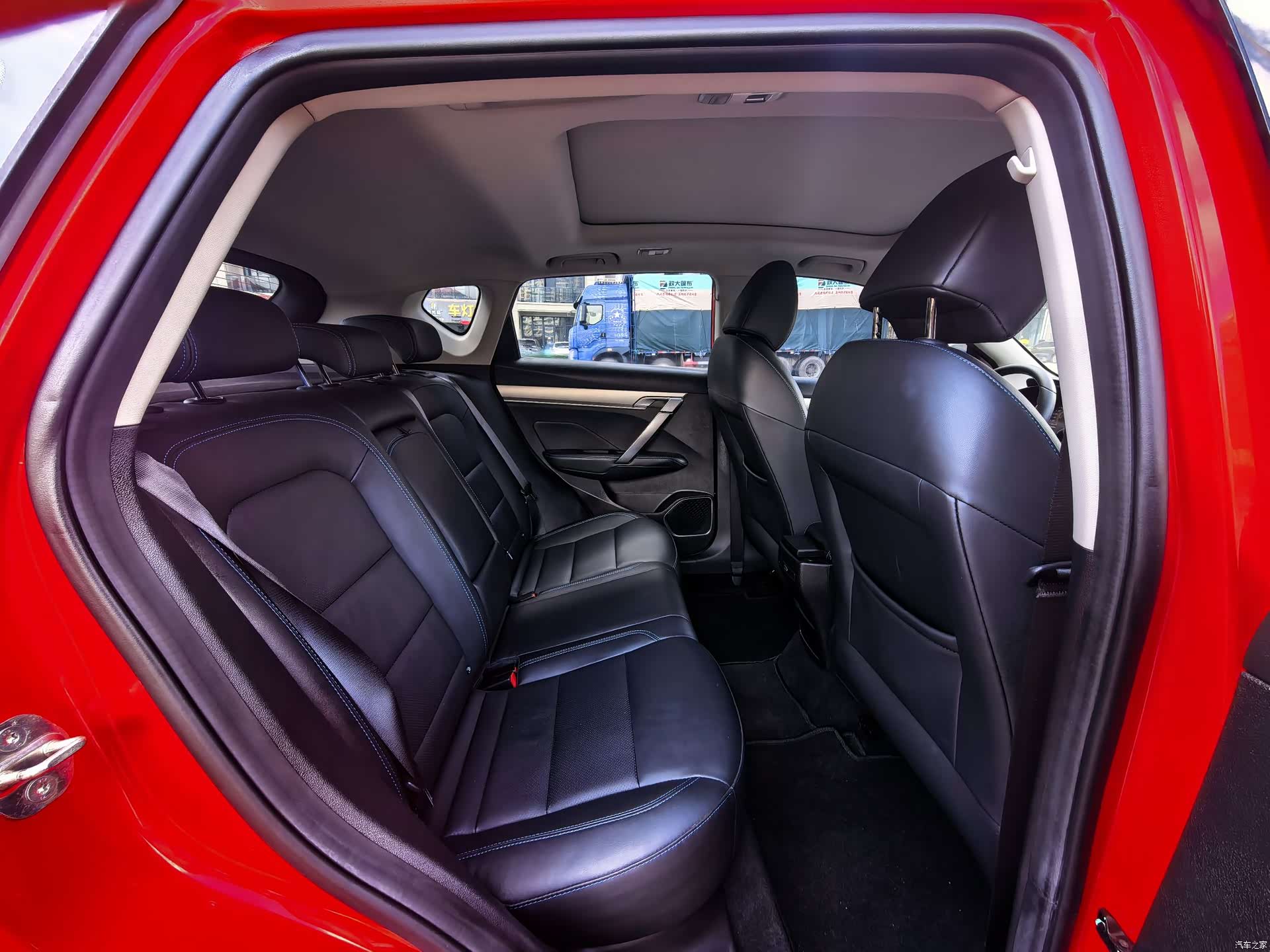 Geely Coolray, 2021 7