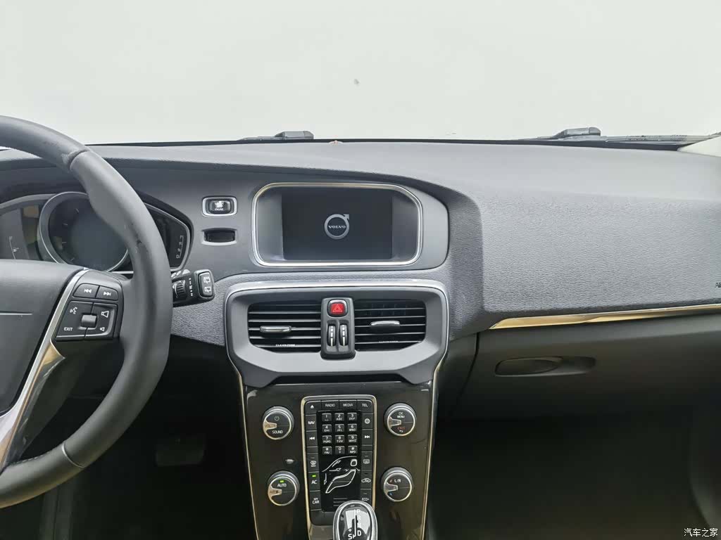 Volvo V40, 2017 12