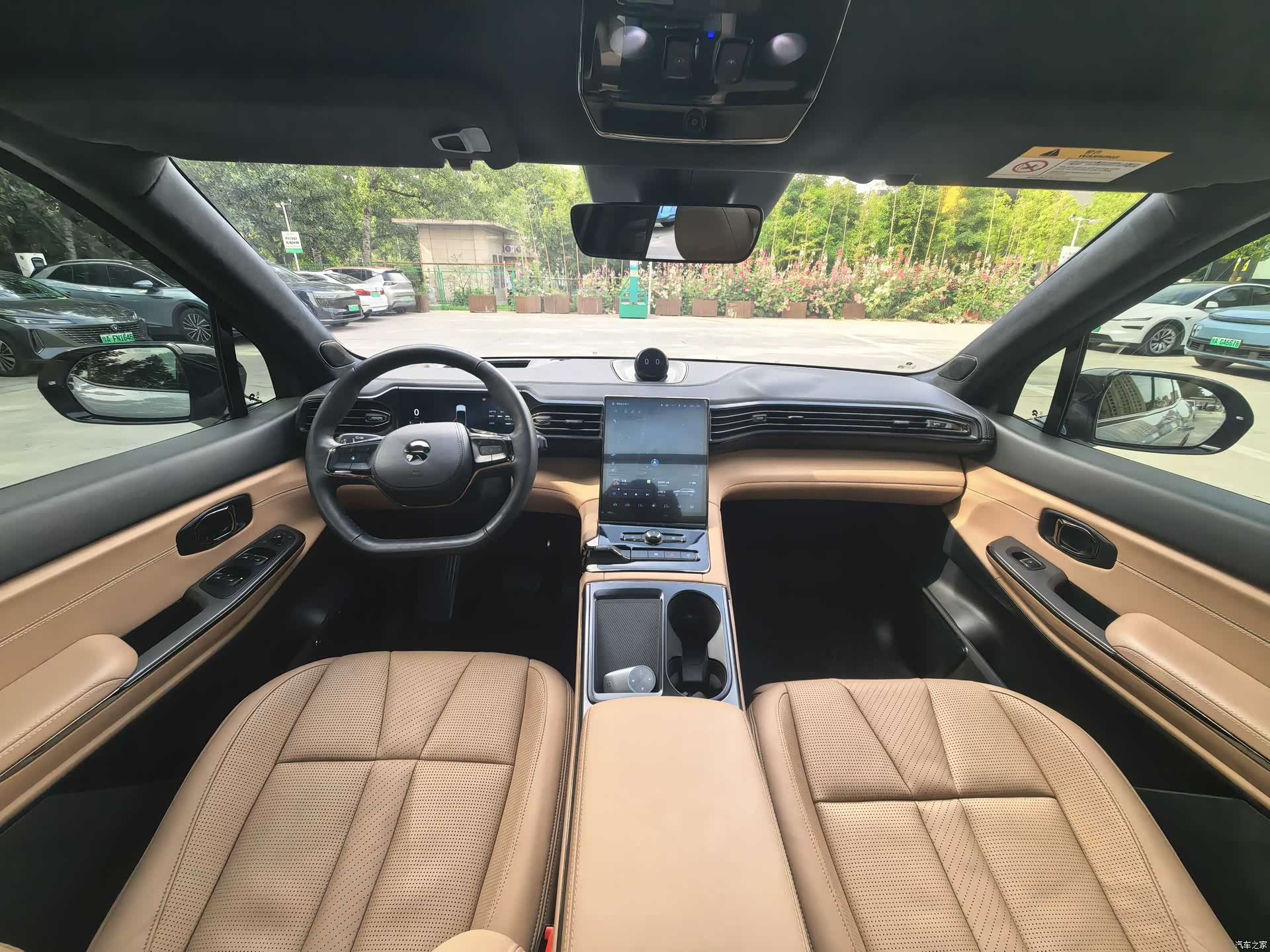NIO ES8, 2021 10