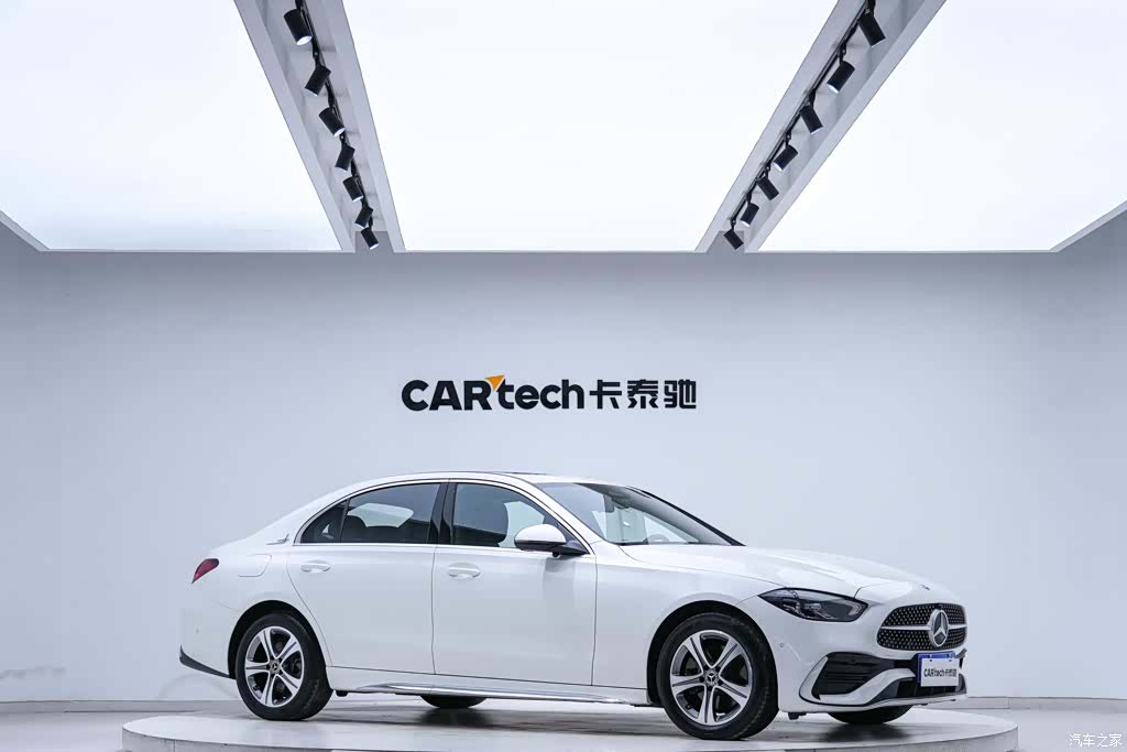 Mercedes-Benz C-Class, 2022 13