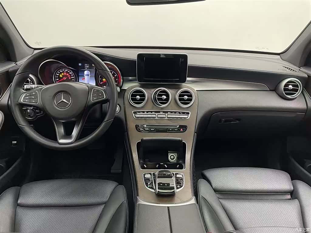 Mercedes-Benz GLC, 2018 18
