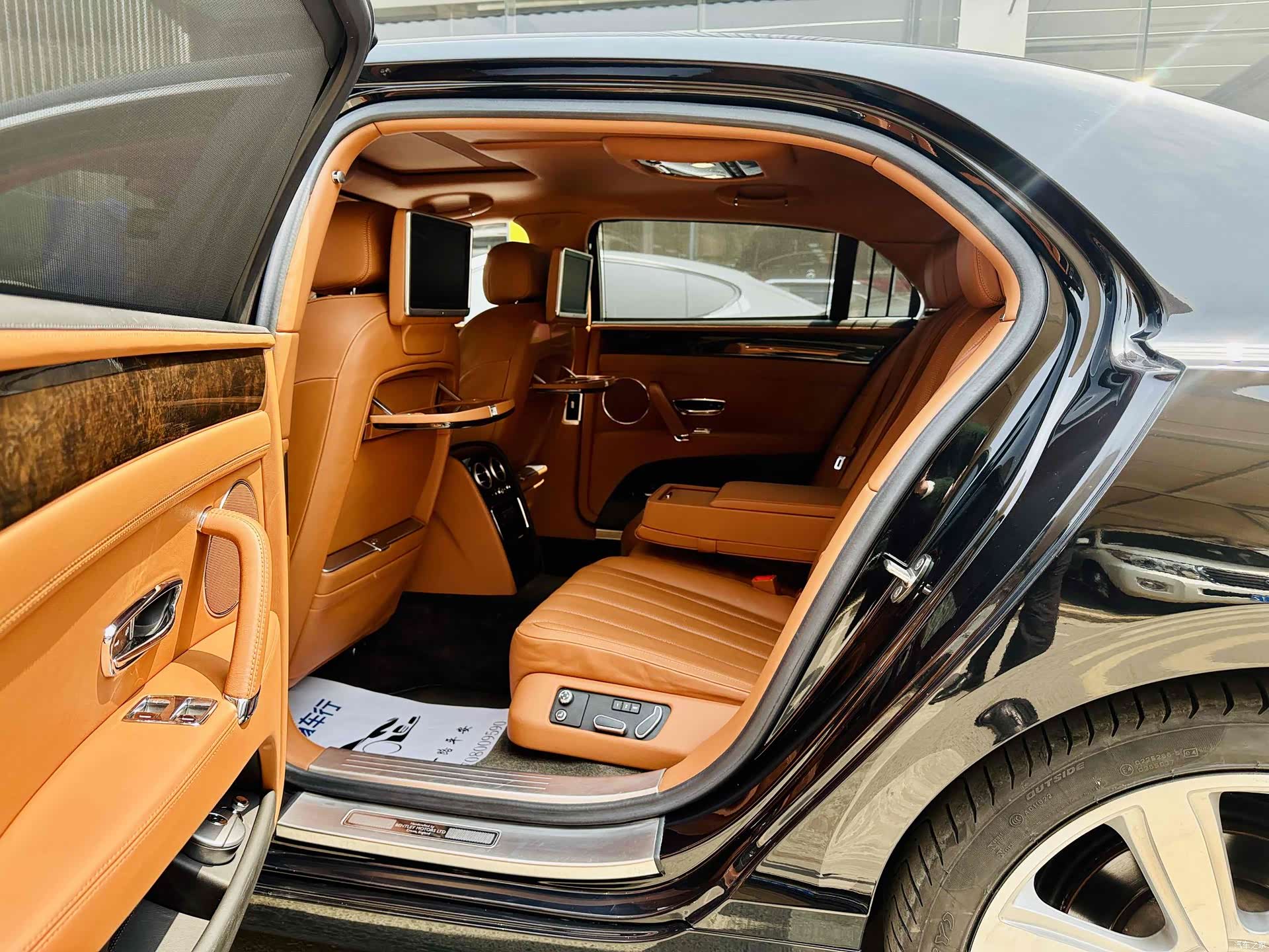 Bentley Flying Spur, 2014 11