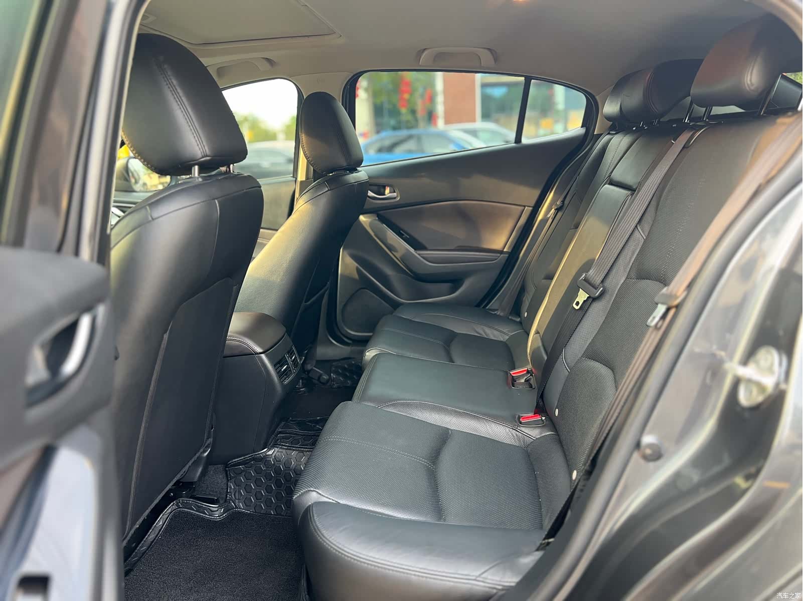 Mazda Mazda3, 2018 7