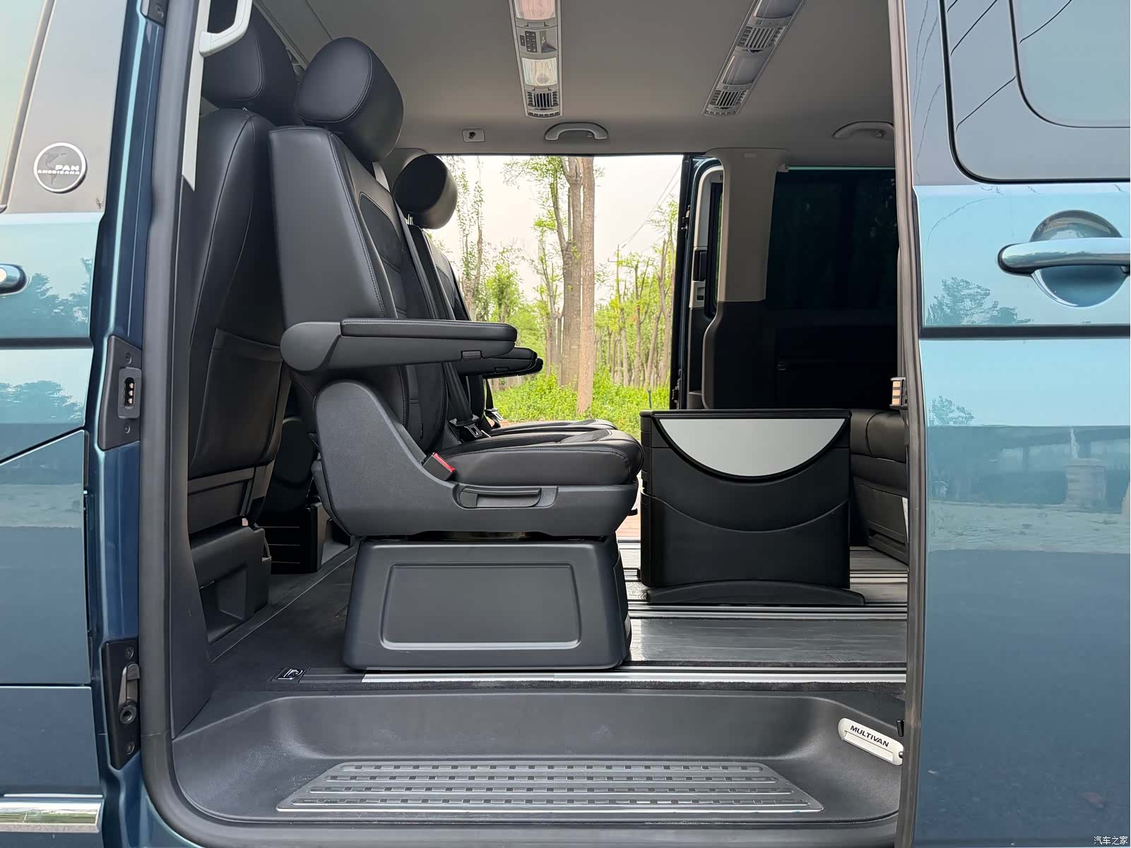 Volkswagen 7, 2019 17