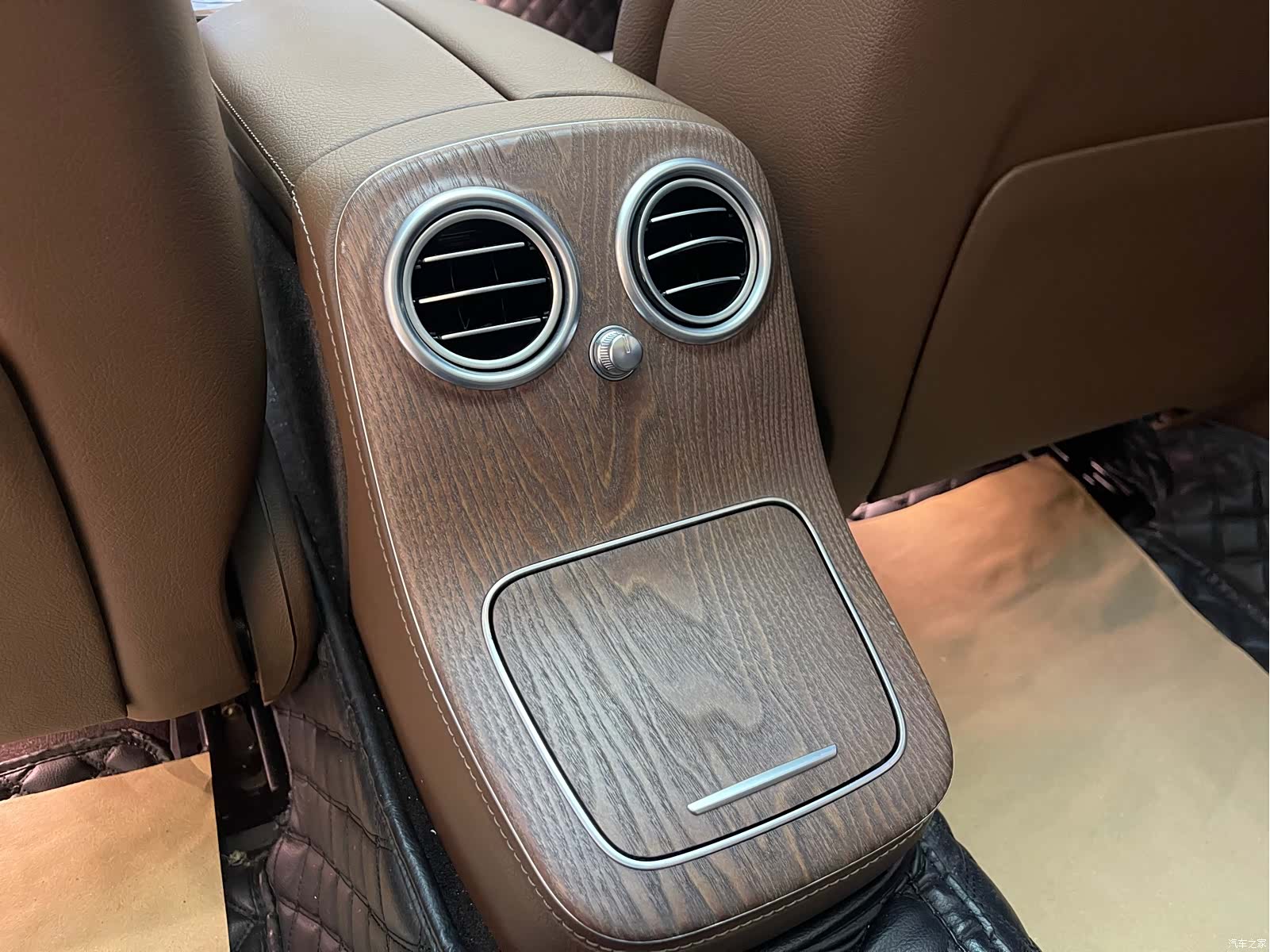 Mercedes-Benz E-Class, 2022 7