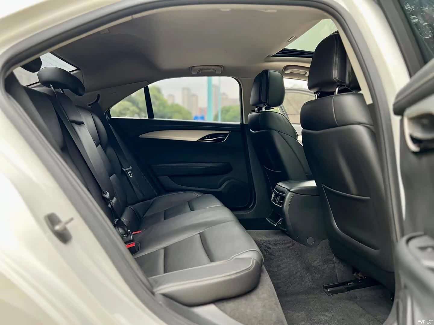 Cadillac ATS-L, 2018 9