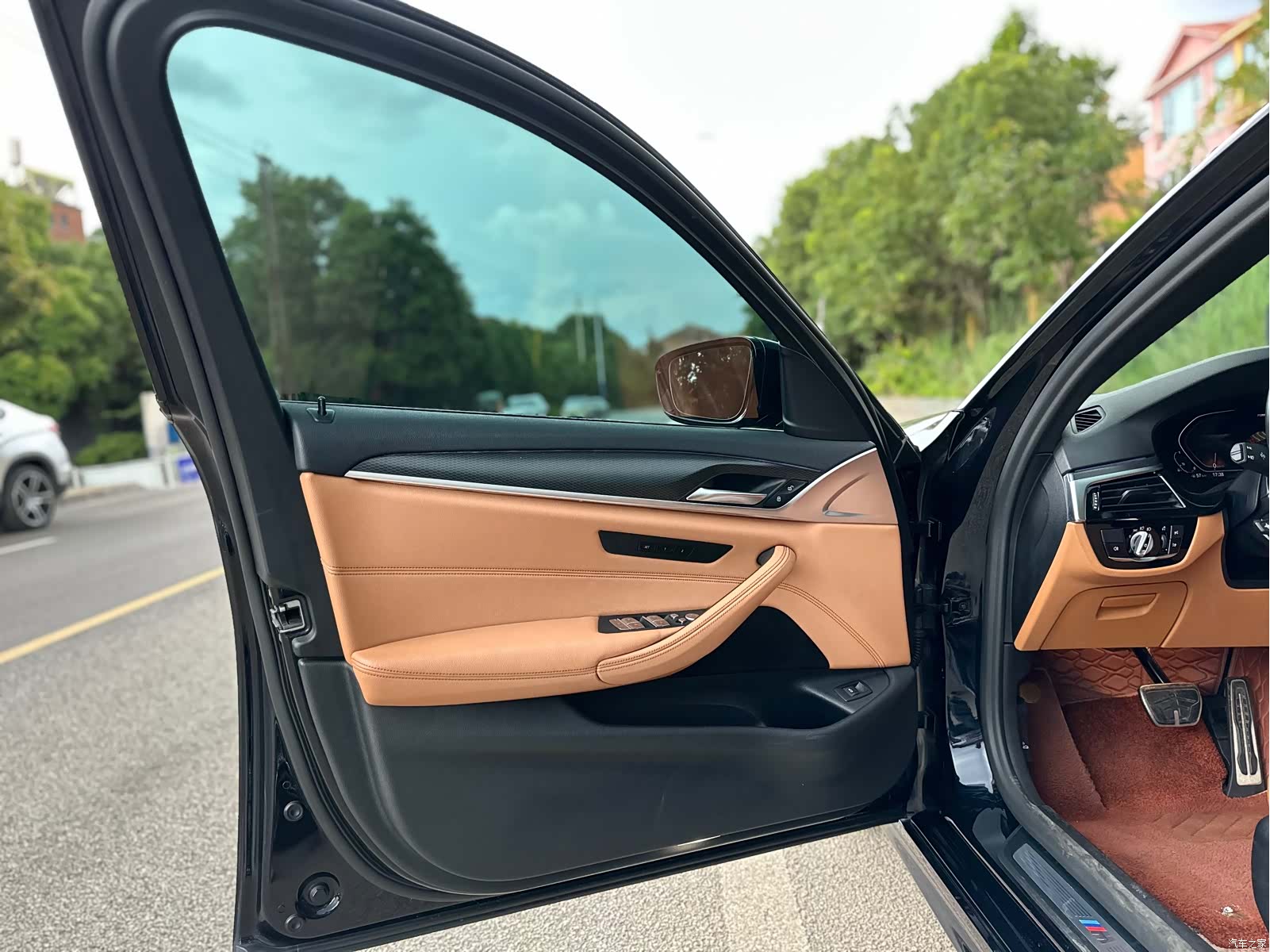 BMW 5 Series, 2021 8