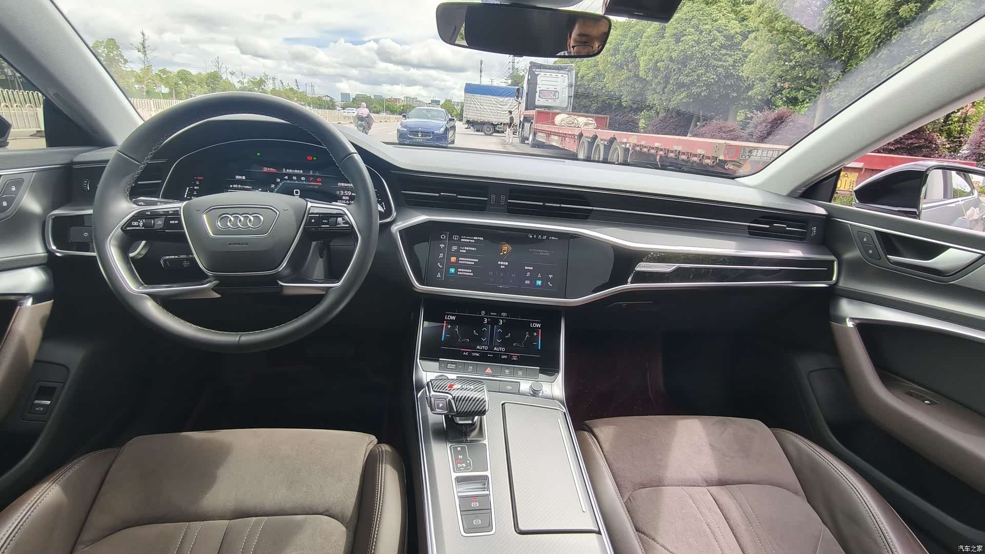 Audi A7L, 2023 все фото