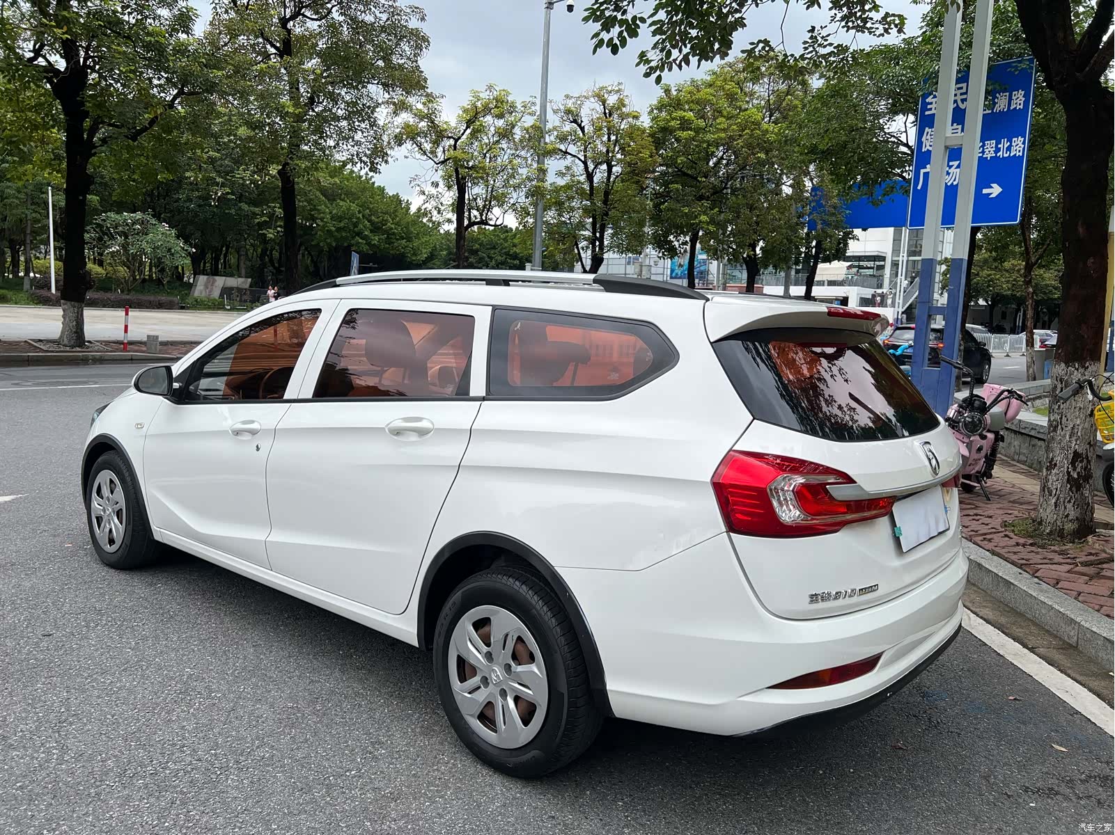 Wuling 310W, 2018 8