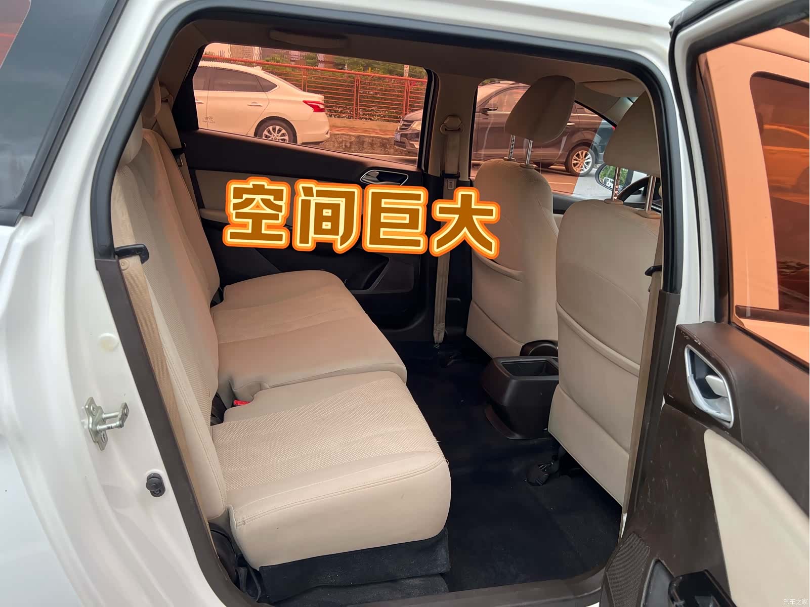 Wuling 310W, 2018 23