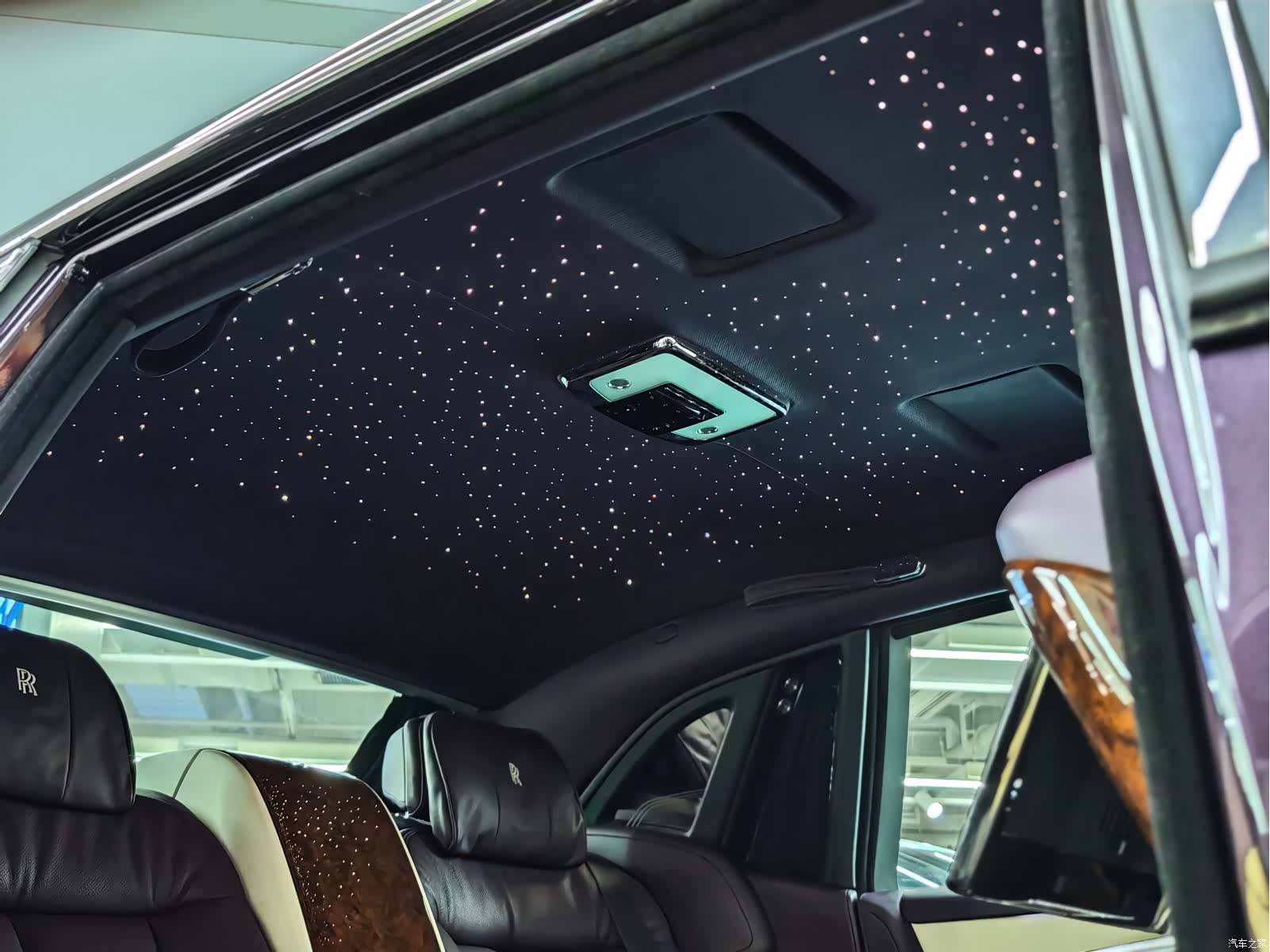 Rolls-Royce Phantom, 2019 17