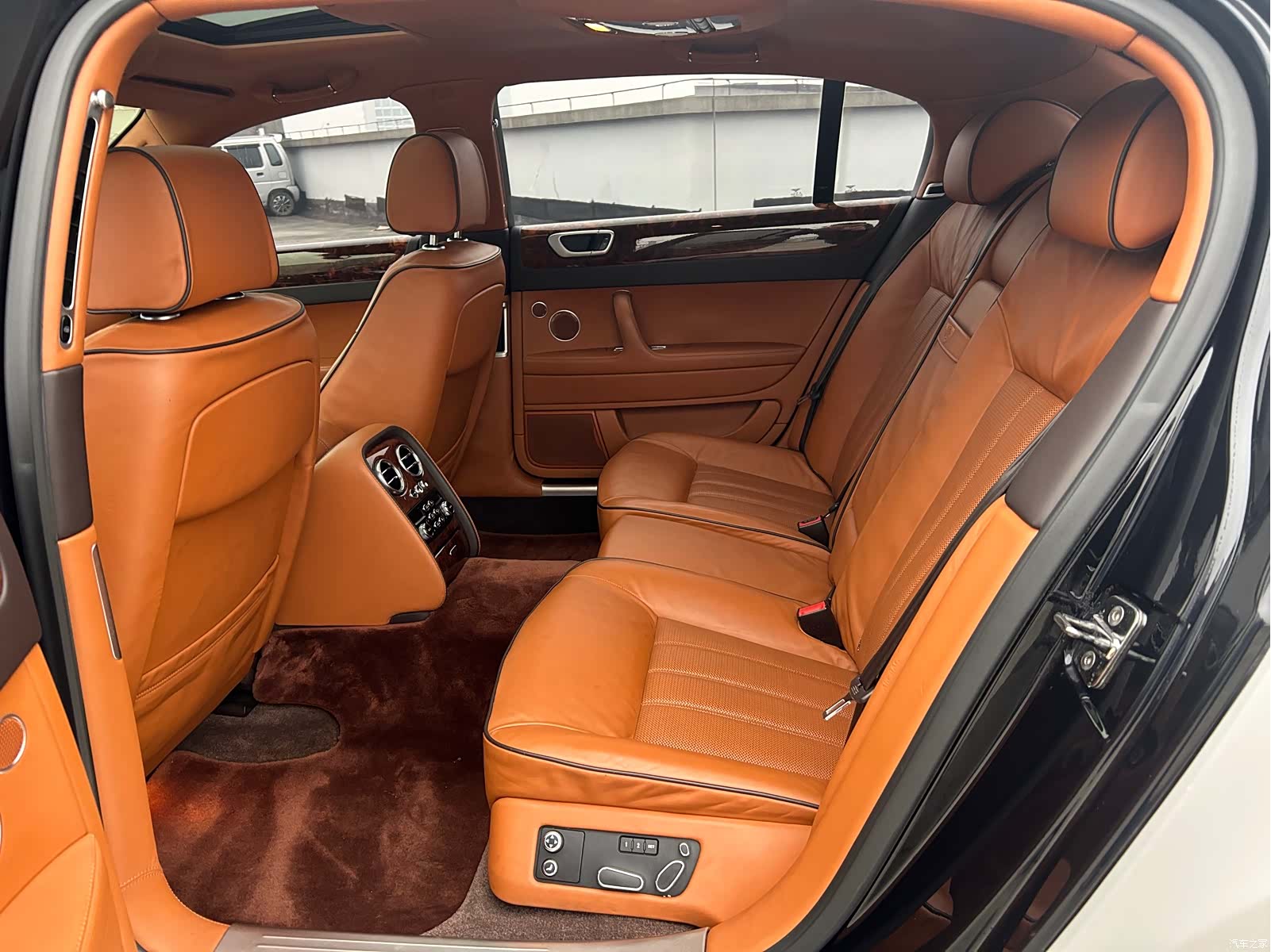 Bentley Flying Spur, 2013 10