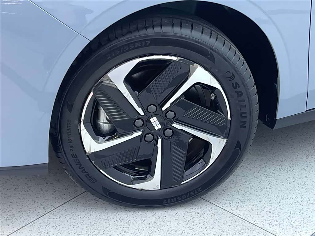 Geely Galaxy L6, 2025 7