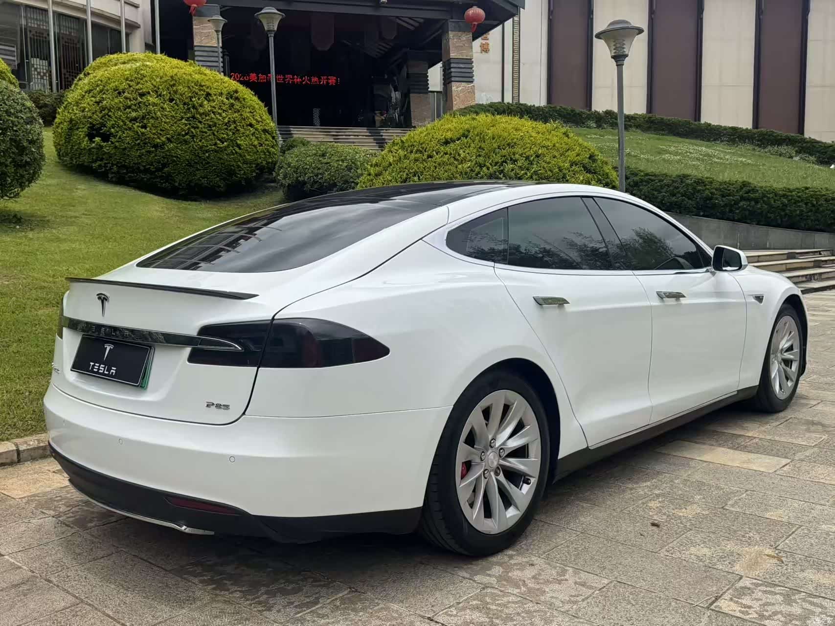 Tesla Model S, 2014 6