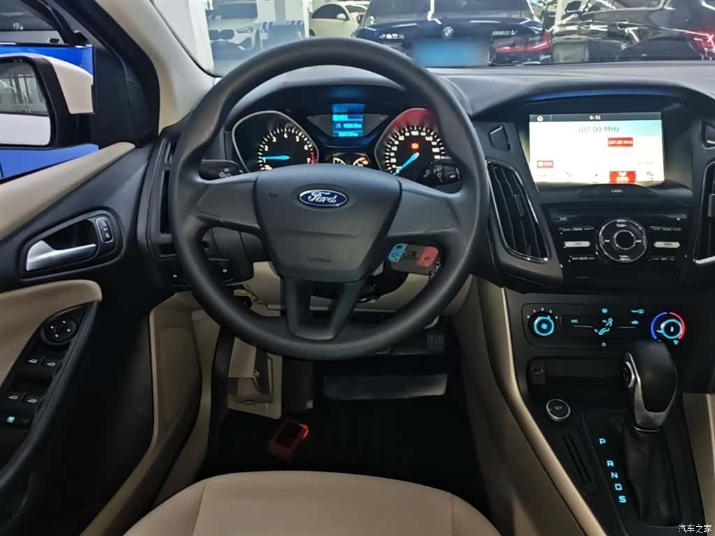 Ford Focus, 2017 11