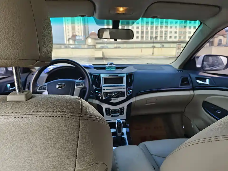 BYD e5 BYD e5