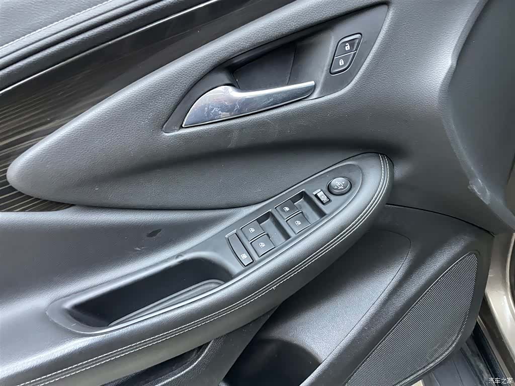 Buick Envision Plus, 2018 13