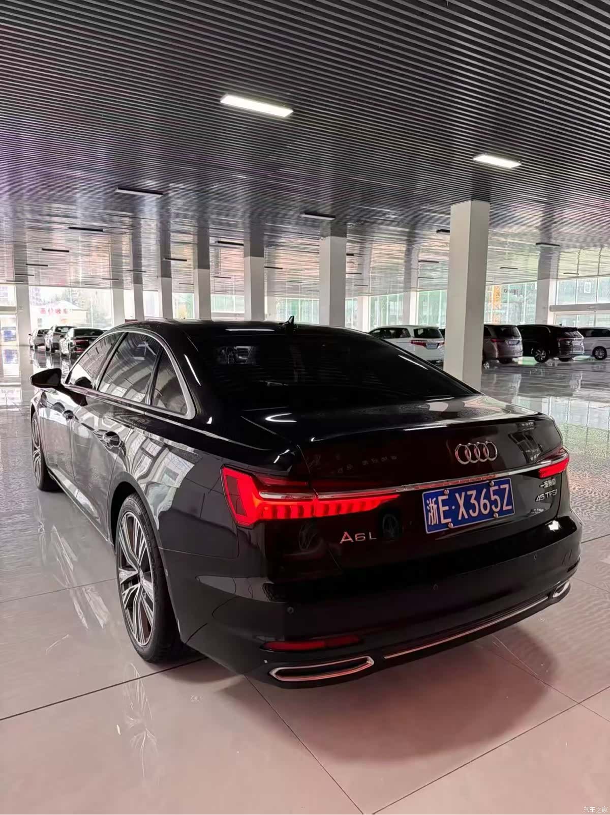 Audi A6L, 2019 все фото