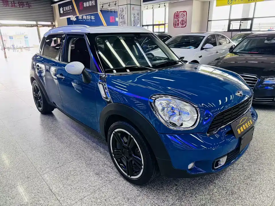 MINI COUNTRYMAN