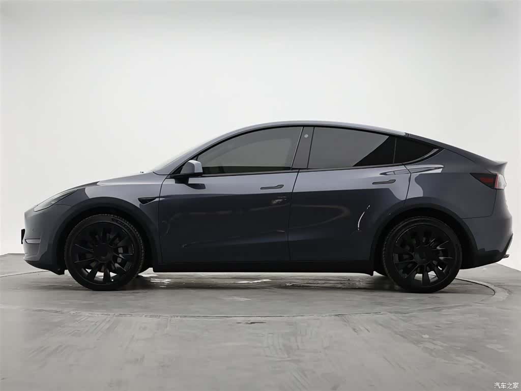 Tesla Model Y, 2021 6
