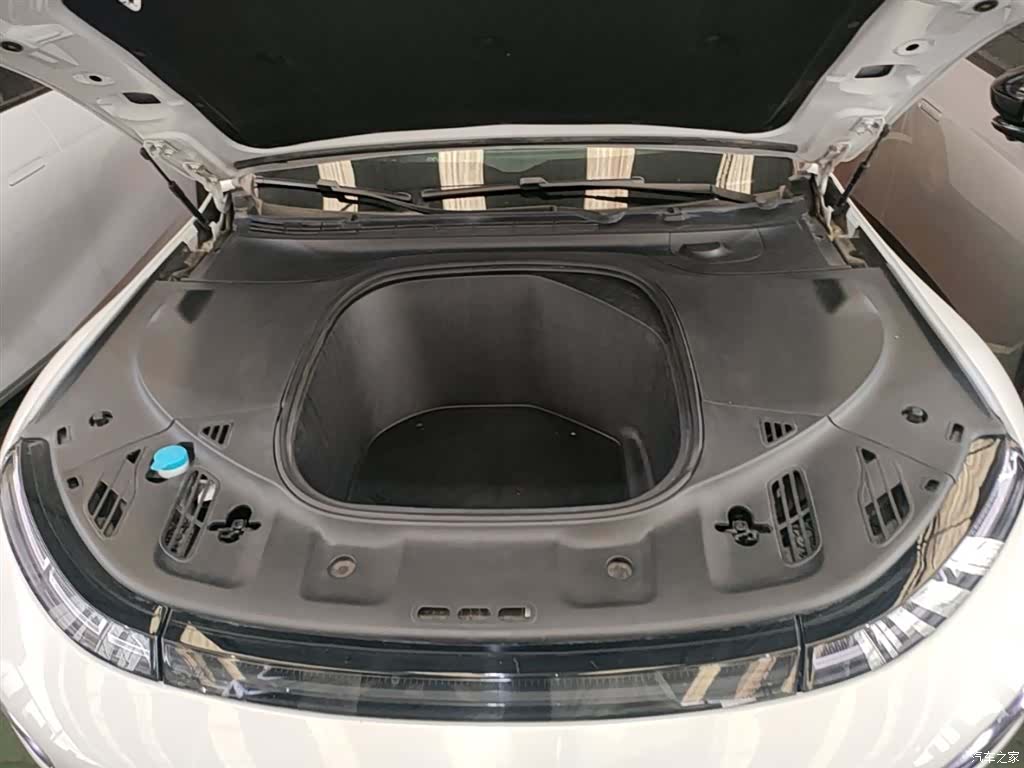 Xpeng P7, 2021 20