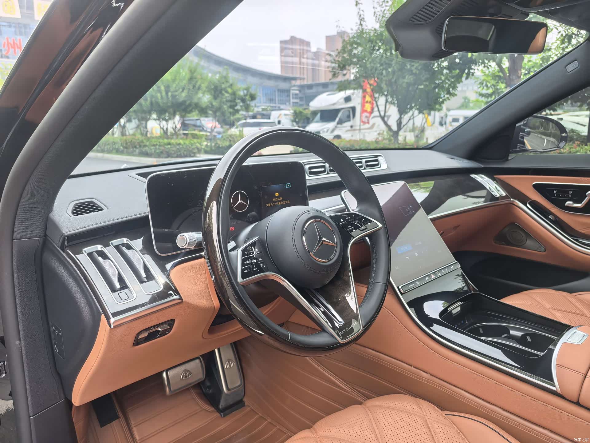 Maybach S-Class, 2023 7