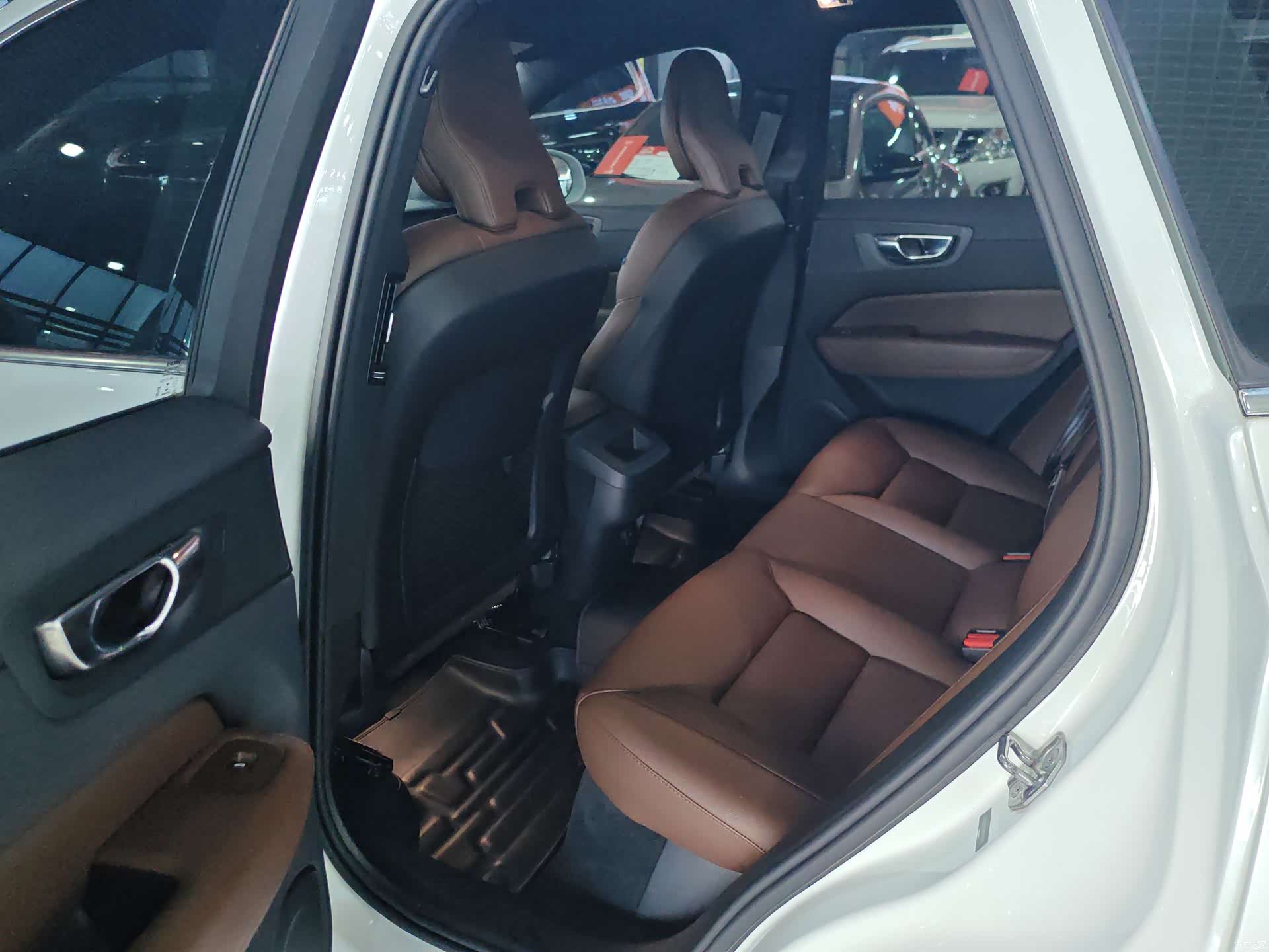 Volvo XC60, 2021 9