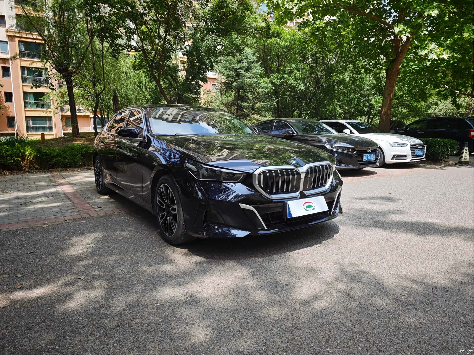 BMW 5 Series, 2025 3