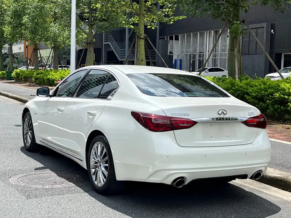 Infiniti Q50L Infiniti Q50L